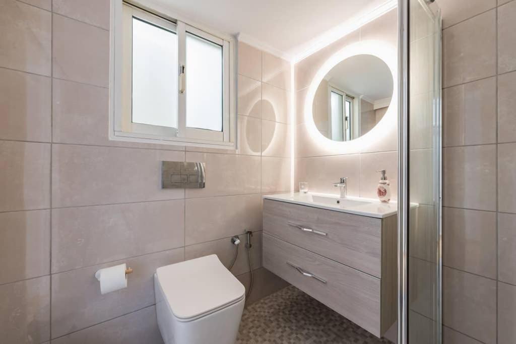 New! Bright & Remodeled 1Bed Apt 2Min Walk To Acropolis เอเธนส์ ภายนอก รูปภาพ