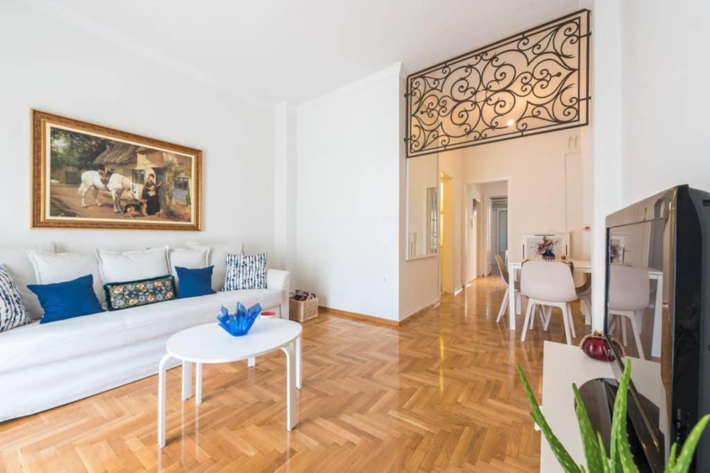 New! Bright & Remodeled 1Bed Apt 2Min Walk To Acropolis เอเธนส์ ภายนอก รูปภาพ