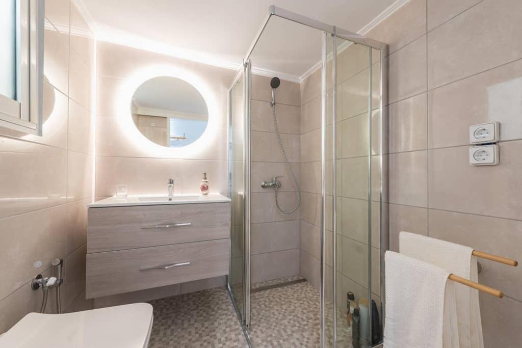 New! Bright & Remodeled 1Bed Apt 2Min Walk To Acropolis เอเธนส์ ภายนอก รูปภาพ